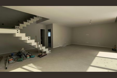 Casa de condomínio à venda com 180m², 3 quartos e 1 vagaSala