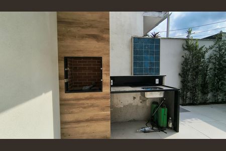 Casa de condomínio à venda com 180m², 3 quartos e 1 vagaQuintal