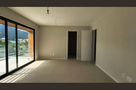 Casa de condomínio à venda com 180m², 3 quartos e 1 vagaSuíte 1
