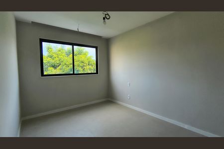 Casa de condomínio à venda com 180m², 3 quartos e 1 vagaSuíte 2
