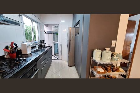 Apartamento à venda com 51m², 2 quartos e 1 vaga Apartamento à venda com 51m², 2 quartos e 1 vagaCozinha