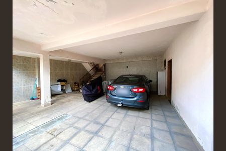 Casa à venda com 283m², 4 quartos e 4 vagas Casa à venda com 283m², 4 quartos e 4 vagasGaragem