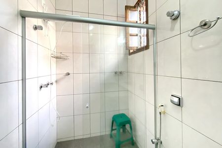 Casa à venda com 283m², 4 quartos e 4 vagas Casa à venda com 283m², 4 quartos e 4 vagasBanheiro