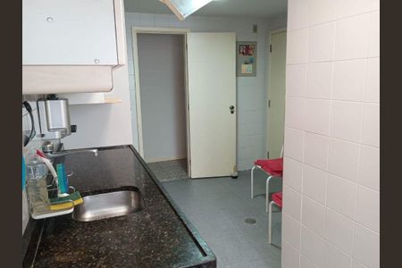 Apartamento à venda com 182m², 3 quartos e 2 vagas