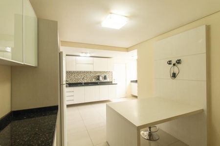 Apartamento para alugar com 146m², 3 quartos e 1 vaga Apartamento para alugar com 146m², 3 quartos e 1 vagaCozinha