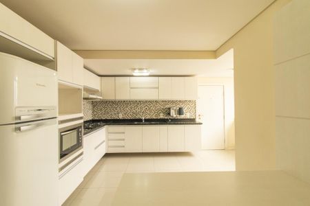Apartamento para alugar com 146m², 3 quartos e 1 vaga Apartamento para alugar com 146m², 3 quartos e 1 vagaCozinha