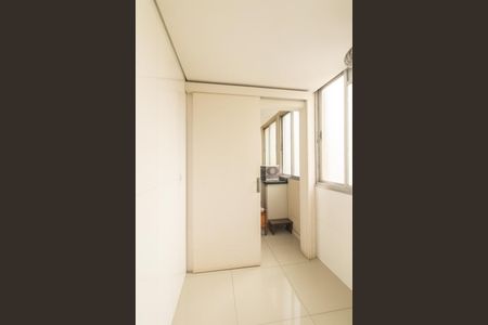 Apartamento para alugar com 146m², 3 quartos e 1 vaga Apartamento para alugar com 146m², 3 quartos e 1 vagaÁrea de Serviço