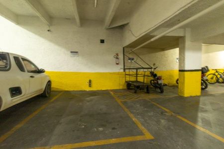 Apartamento para alugar com 146m², 3 quartos e 1 vaga Apartamento para alugar com 146m², 3 quartos e 1 vagaGaragem