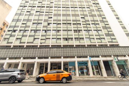 Apartamento para alugar com 146m², 3 quartos e 1 vaga Apartamento para alugar com 146m², 3 quartos e 1 vagaFachada