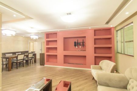 Apartamento para alugar com 146m², 3 quartos e 1 vaga Apartamento para alugar com 146m², 3 quartos e 1 vagaSala