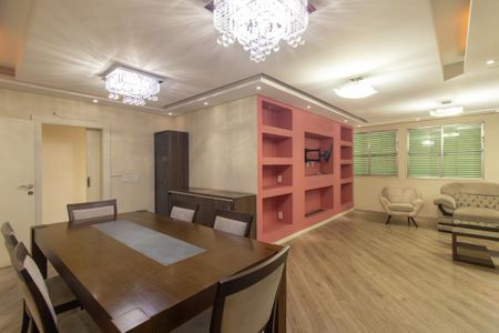 Apartamento para alugar com 146m², 3 quartos e 1 vaga Apartamento para alugar com 146m², 3 quartos e 1 vagaSala