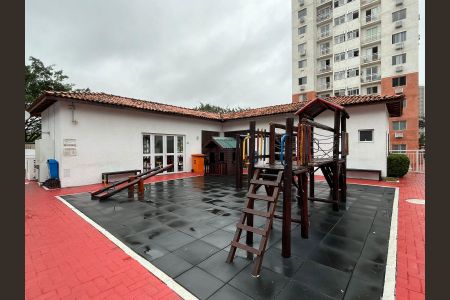 Apartamento à venda com 48m², 2 quartos e sem vagaÁrea comum - Playground