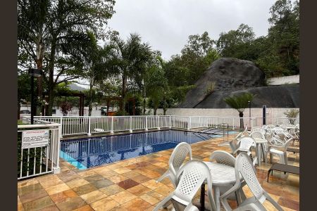 Apartamento à venda com 48m², 2 quartos e sem vagaÁrea comum - Piscina