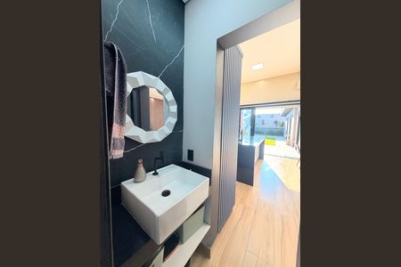 Casa de condomínio à venda com 208m², 3 quartos e 4 vagasLavabo