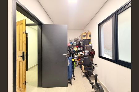 Casa de condomínio à venda com 208m², 3 quartos e 4 vagasDepósito
