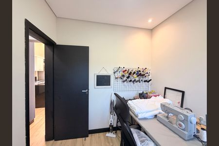 Casa de condomínio à venda com 208m², 3 quartos e 4 vagasEscritório