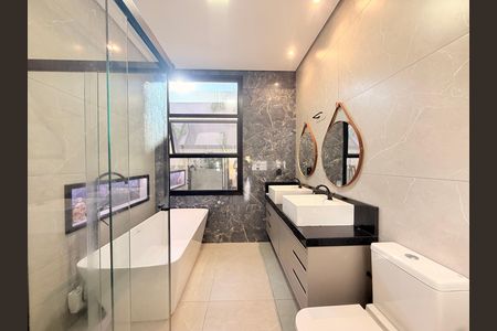 Casa de condomínio à venda com 208m², 3 quartos e 4 vagasBanheiro da Suíte