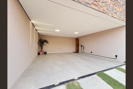 Casa de condomínio à venda com 208m², 3 quartos e 4 vagasGaragem