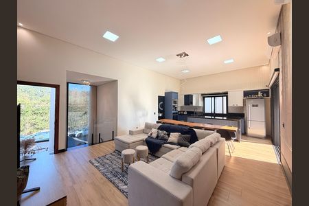 Sala de casa de condomínio à venda com 3 quartos, 208m² em Jardim Celeste, Jundiaí