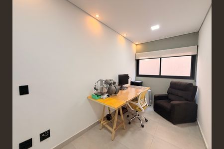 Casa de condomínio à venda com 208m², 3 quartos e 4 vagasEscritório 2