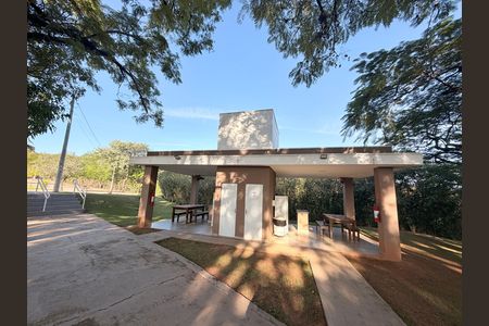 Casa de condomínio à venda com 208m², 3 quartos e 4 vagasÁrea comum - Churrasqueira