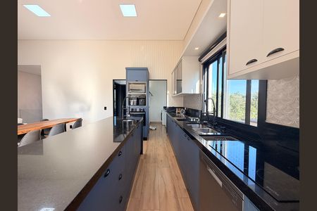 Casa de condomínio à venda com 208m², 3 quartos e 4 vagasCozinha
