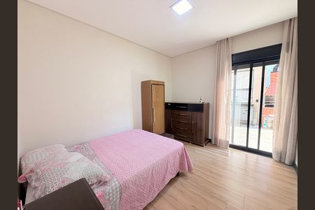 Casa de condomínio à venda com 208m², 3 quartos e 4 vagasQuarto 2