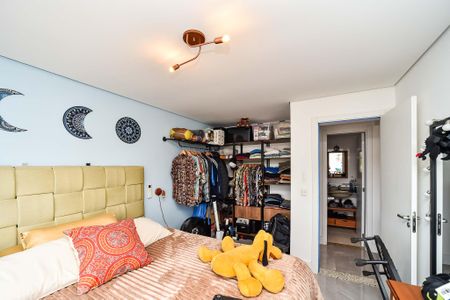 Quarto de apartamento à venda com 1 quarto, 54m² em Jardim Itu, Porto Alegre