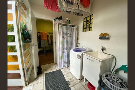 Casa à venda com 158m², 4 quartos e 3 vagas