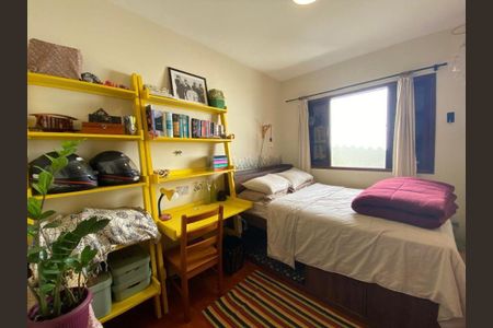 Casa à venda com 158m², 4 quartos e 3 vagas