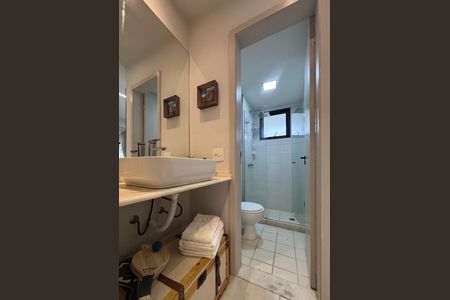 Apartamento para alugar com 100m², 2 quartos e 1 vaga Apartamento para alugar com 100m², 2 quartos e 1 vagaSuíte - banheiro