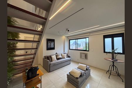 Apartamento para alugar com 100m², 2 quartos e 1 vaga Apartamento para alugar com 100m², 2 quartos e 1 vagaSala