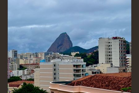 Apartamento para alugar com 100m², 2 quartos e 1 vaga Apartamento para alugar com 100m², 2 quartos e 1 vagaSala - vista livre para o pão de açúcar