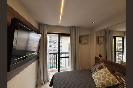 Apartamento para alugar com 100m², 2 quartos e 1 vaga Apartamento para alugar com 100m², 2 quartos e 1 vagaSuíte - varanda