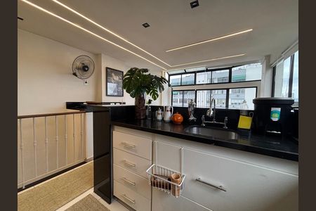 Apartamento para alugar com 100m², 2 quartos e 1 vaga Apartamento para alugar com 100m², 2 quartos e 1 vagaCozinha