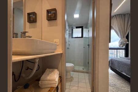 Apartamento para alugar com 100m², 2 quartos e 1 vaga Apartamento para alugar com 100m², 2 quartos e 1 vagaSuíte - banheiro