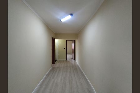 Casa para alugar com 310m², 4 quartos e 6 vagasCorredor 