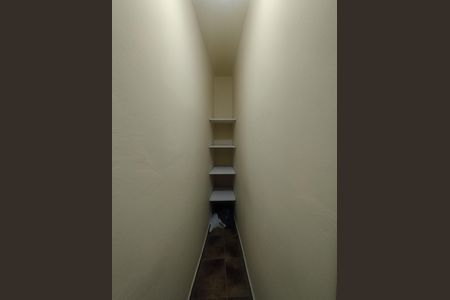 Casa para alugar com 310m², 4 quartos e 6 vagasDispensa 