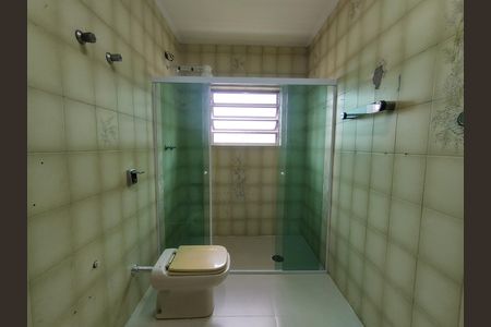 Casa para alugar com 310m², 4 quartos e 6 vagasBanheiro - torneira