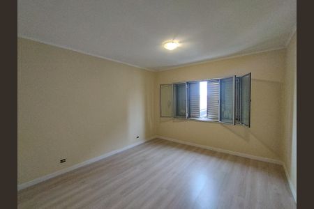 Casa para alugar com 310m², 4 quartos e 6 vagasQuarto 