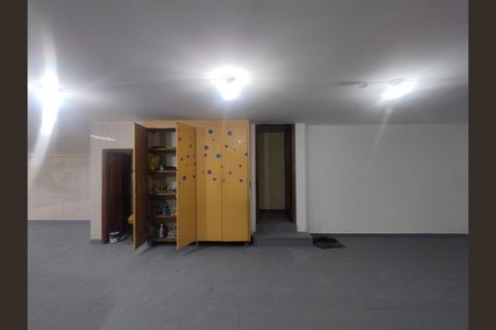 Casa para alugar com 310m², 4 quartos e 6 vagasGaragem