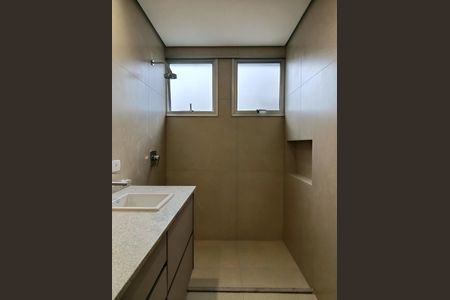 Apartamento à venda com 151m², 3 quartos e 2 vagas Apartamento à venda com 151m², 3 quartos e 2 vagasBanheiro da Suíte