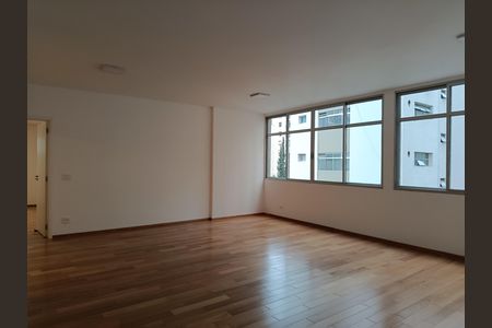 Apartamento à venda com 151m², 3 quartos e 2 vagas Apartamento à venda com 151m², 3 quartos e 2 vagasSala