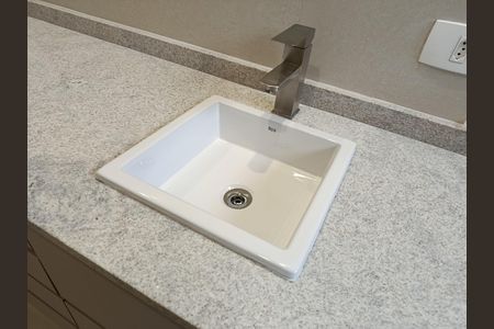 Apartamento à venda com 151m², 3 quartos e 2 vagas Apartamento à venda com 151m², 3 quartos e 2 vagasBanheiro da Suíte