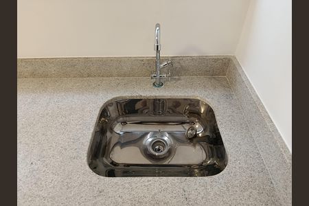 Apartamento à venda com 151m², 3 quartos e 2 vagas Apartamento à venda com 151m², 3 quartos e 2 vagasÁrea de Serviço