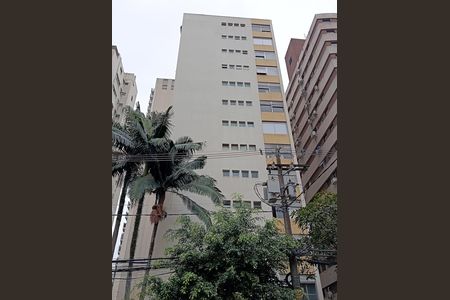 Apartamento à venda com 151m², 3 quartos e 2 vagas Apartamento à venda com 151m², 3 quartos e 2 vagasFachada