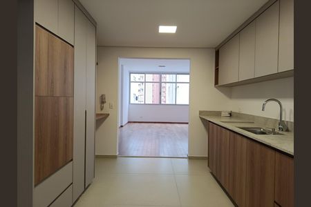 Apartamento à venda com 151m², 3 quartos e 2 vagas Apartamento à venda com 151m², 3 quartos e 2 vagasCozinha