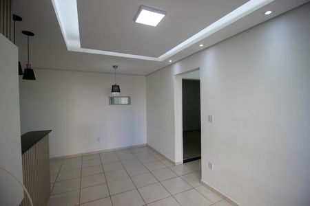 Apartamento para alugar com 65m², 2 quartos e 1 vaga Apartamento para alugar com 65m², 2 quartos e 1 vagaSala