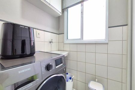 Apartamento à venda com 61m², 2 quartos e 2 vagas Apartamento à venda com 61m², 2 quartos e 2 vagasÁrea de Serviço