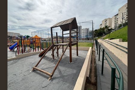 Apartamento para alugar com 45m², 2 quartos e 1 vaga Apartamento para alugar com 45m², 2 quartos e 1 vagaÁrea comum - Playground